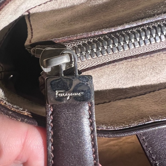 Salvatore Ferragamo brown leather straps and tan suede bag. Great condition - Picture 14 of 16